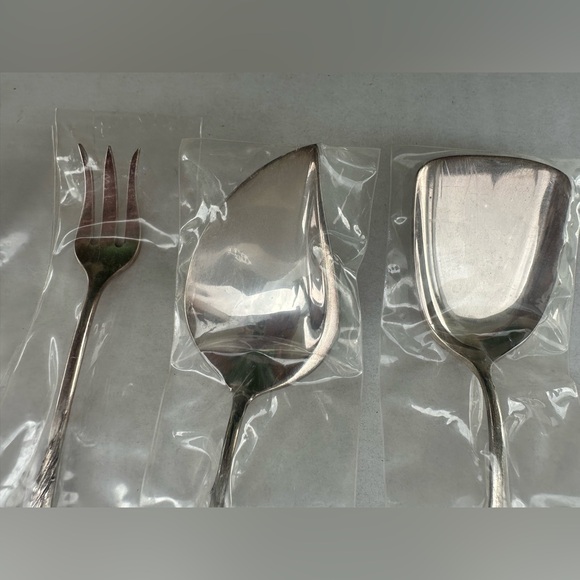 Vintage Reed & Barton 5-Piece Silverplate Serving Set Floral Harlequin Pattern - Picture 15 of 17